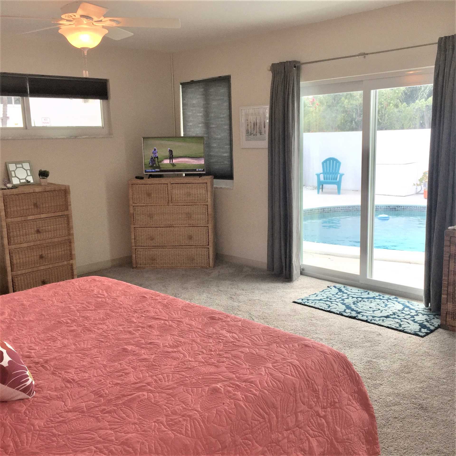 Third bedroom has HDTV and opens to the pool deck.